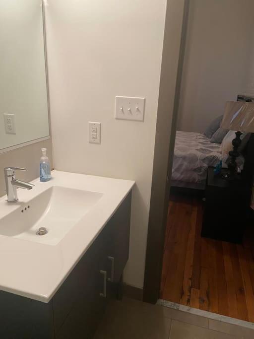Charming 2 Bedroom Apartment Near Vcu Richmond Exterior foto