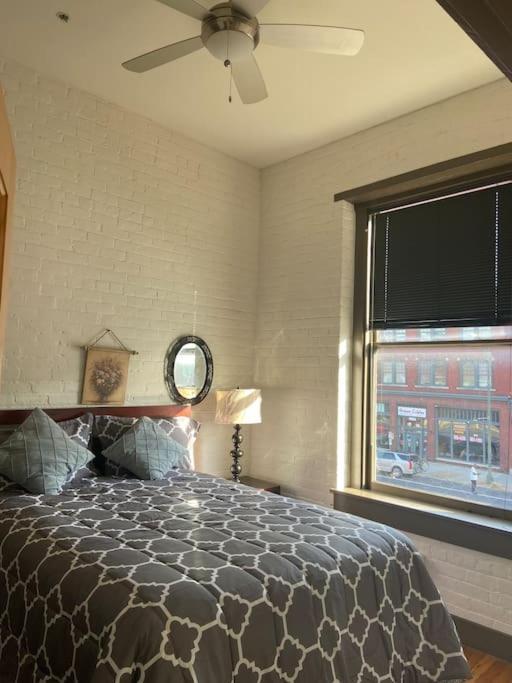 Charming 2 Bedroom Apartment Near Vcu Richmond Exterior foto