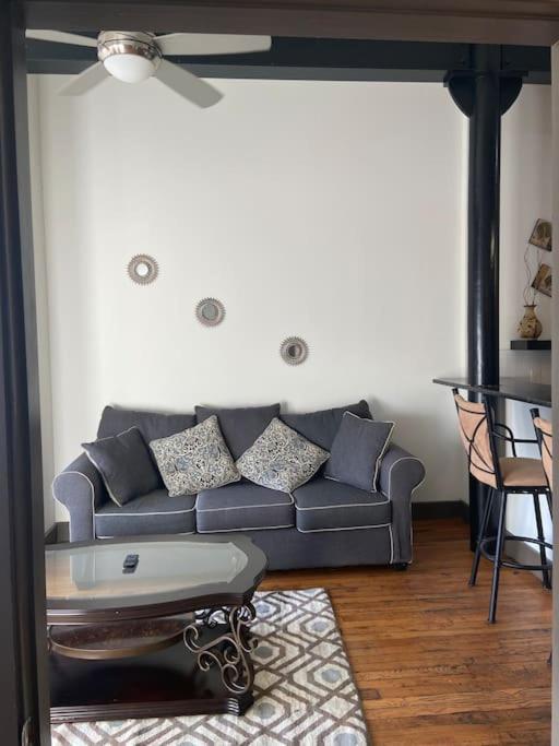 Charming 2 Bedroom Apartment Near Vcu Richmond Exterior foto
